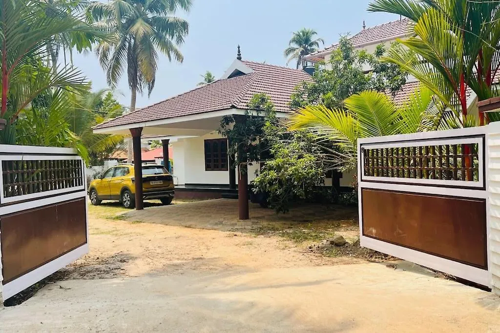 Kariyil Kayaloram Homestay Shertallai Indien